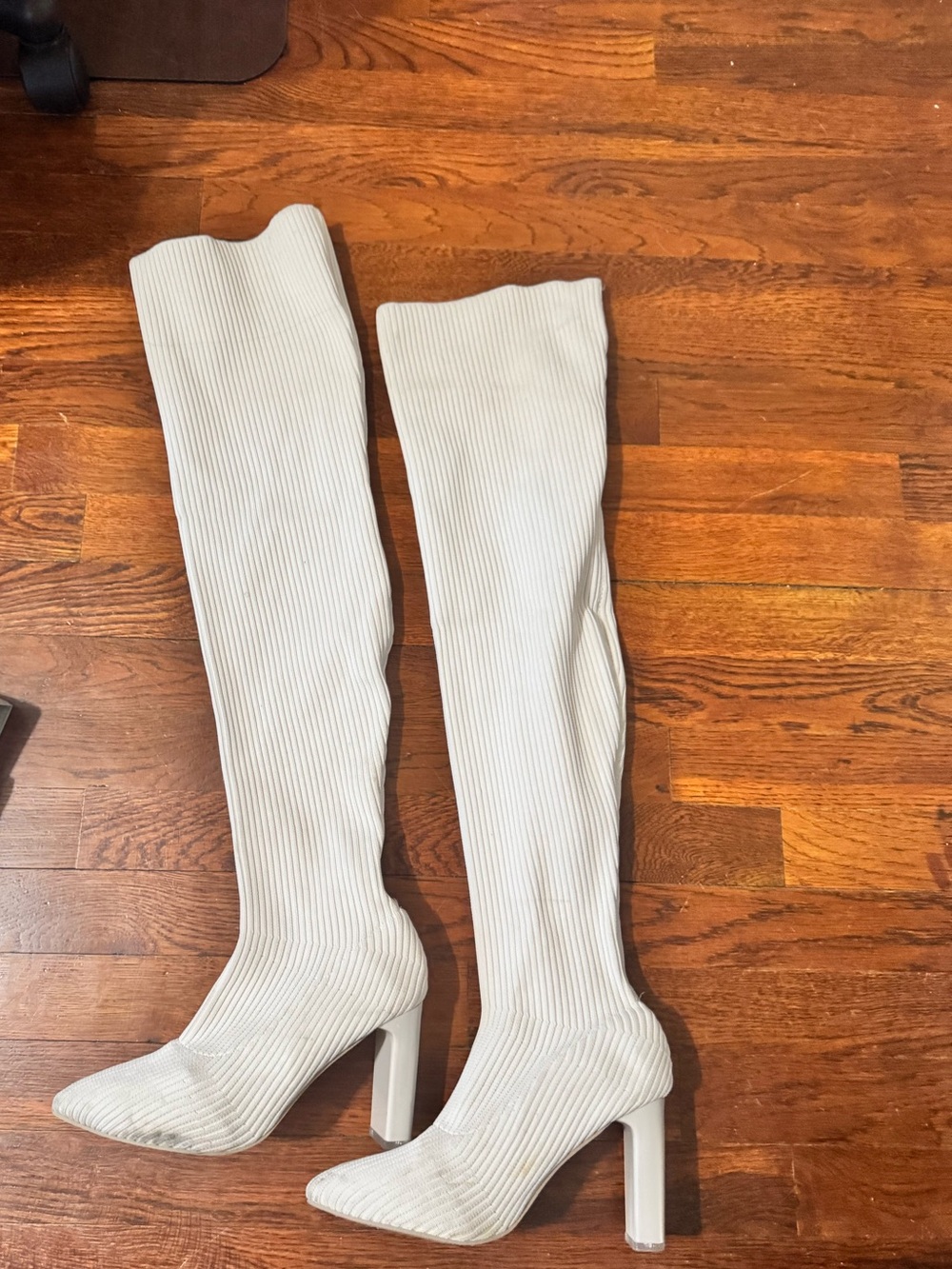 Source Unknown Off-White Ribbed Over-the-Knee Block Heel Boots